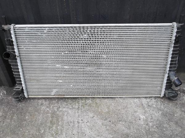 VOLVO V50 1.8 PETROL RADIATOR 2004-2012