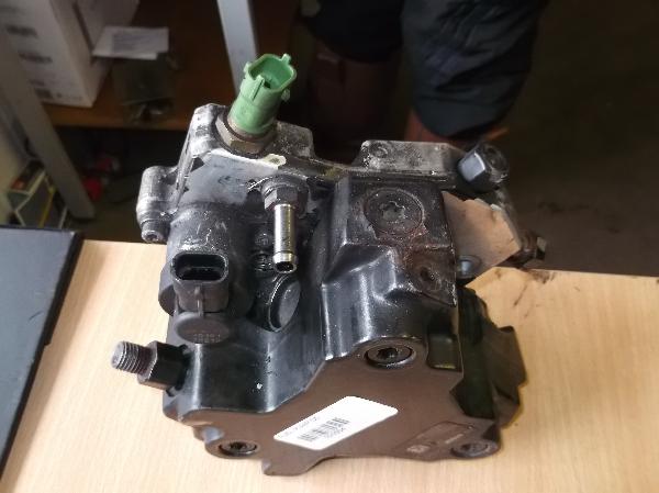 VOLVO XC90 HIGH PRESSURE FUEL PUMP 2006-2010