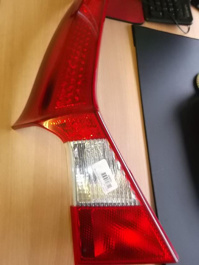 VOLVO V70 PASSENGER REAR TAILGATE LAMP 2008-2013