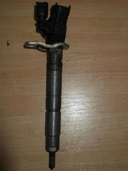 VOLVO D3 DIESEL INJECTOR D5204T 2010-2013