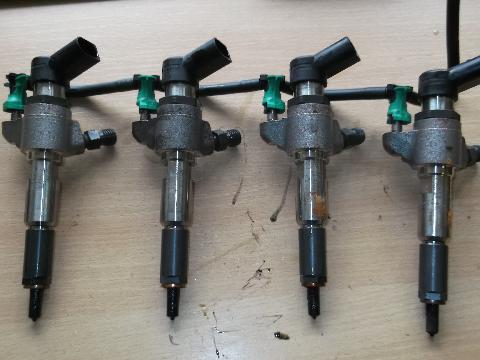 VOLVO 1.6 DIESEL D2 INJECTORS X4