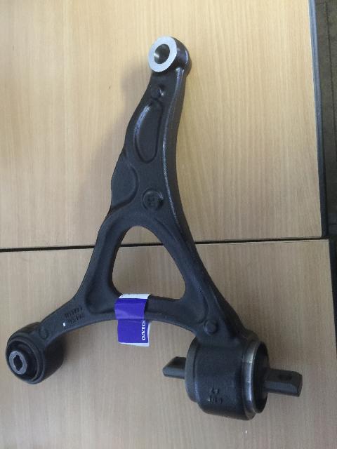 thumbnail image 2 of Pair Front Lower Suspension Wishbones For Volvo XC90 Mk1 (2002-2014) By Advantage Auto Parts 2 of 4